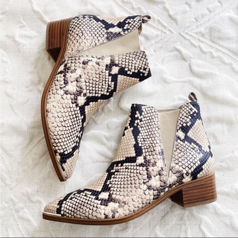 Marc Fisher Yale Snake Bootie Size 5.5 New $198